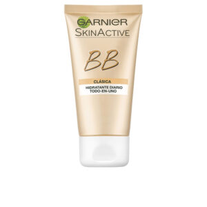 Garnier Skin Naturals BB Cream Classic - Hidratación y Protección SPF en Tono Medio