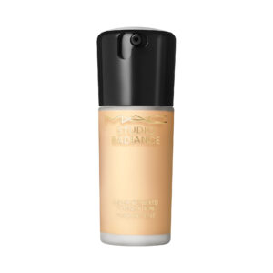 MAC Studio Radiance Serum Foundation - Tono NC20 - 30 ml