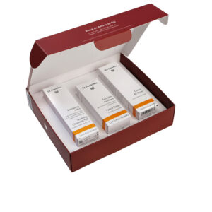 Dr. Hauschka Ritual de Belleza de Rosas Estuche de 3 Piezas: Crema Facial de Rosas 30 ml + Leche Limpiadora 30 ml + Tónico Facial 30 ml